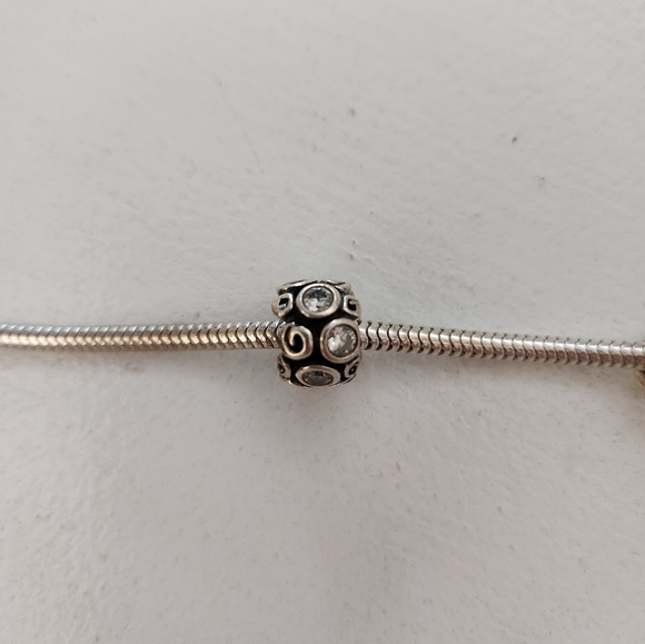 Individuality beads and bracelet - Picture 6 of 11